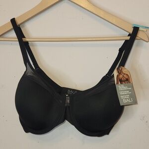 BALI Women’s One Smooth U Ultra Light Illusion Neckline Underwire Bra, 36C
